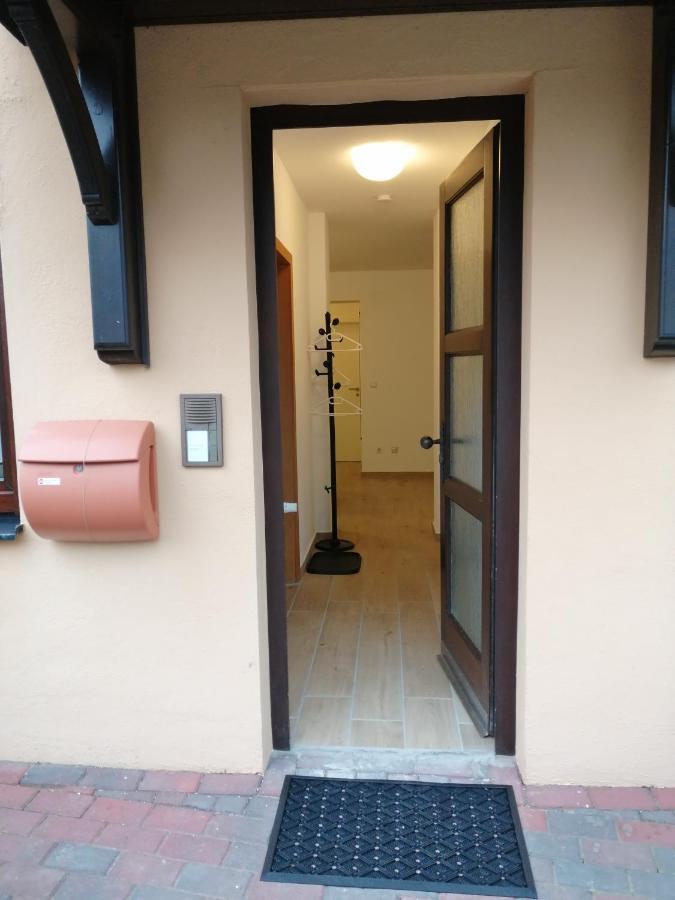 Ebenerdige Ferienwohnung Mit Grosser Terrasse In Der Naehe Des Waldes, Zum Wohlfuehlen Schoneck Екстер'єр фото